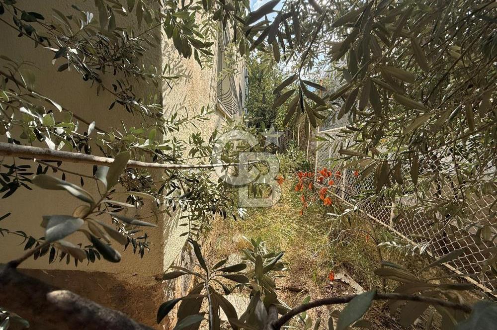 Balçova İş Bankası Evlerinde Satılık Villa