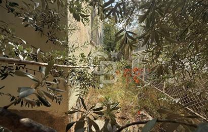 Balçova İş Bankası Evlerinde Satılık Villa