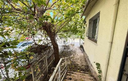 Balçova İş Bankası Evlerinde Satılık Villa