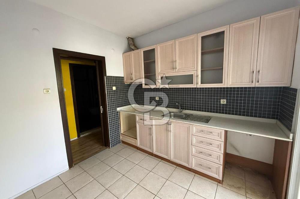 Balçova İş Bankası Evlerinde Satılık Villa