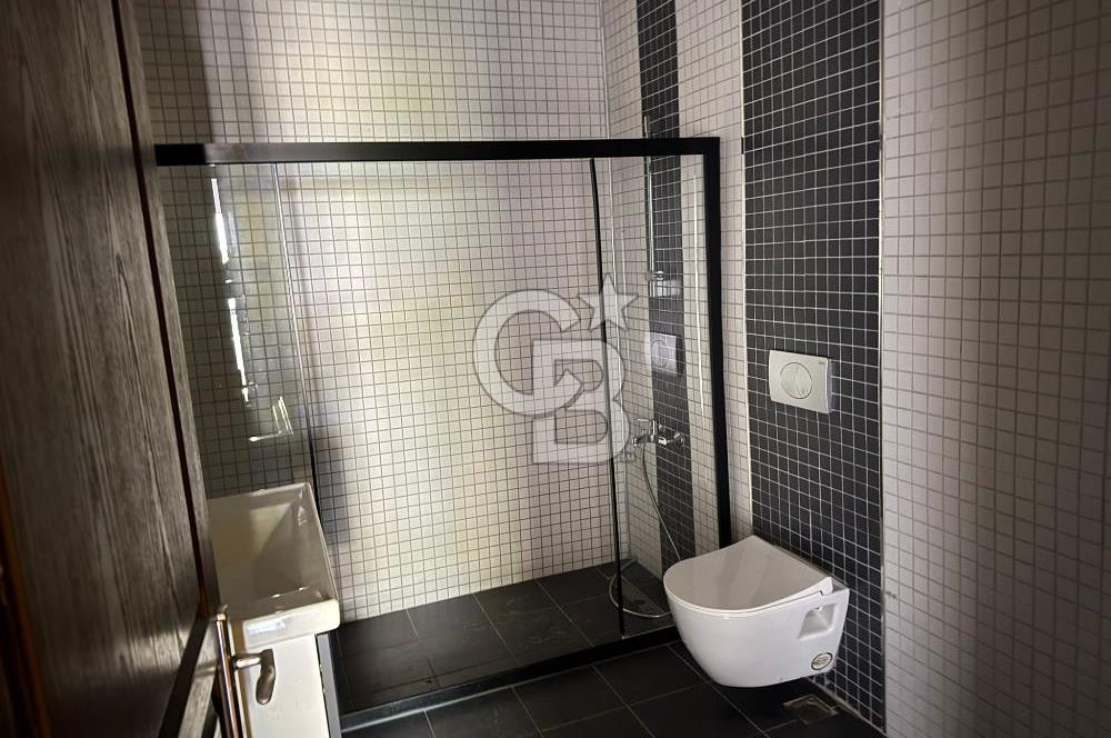 Balçova İş Bankası Evlerinde Satılık Villa