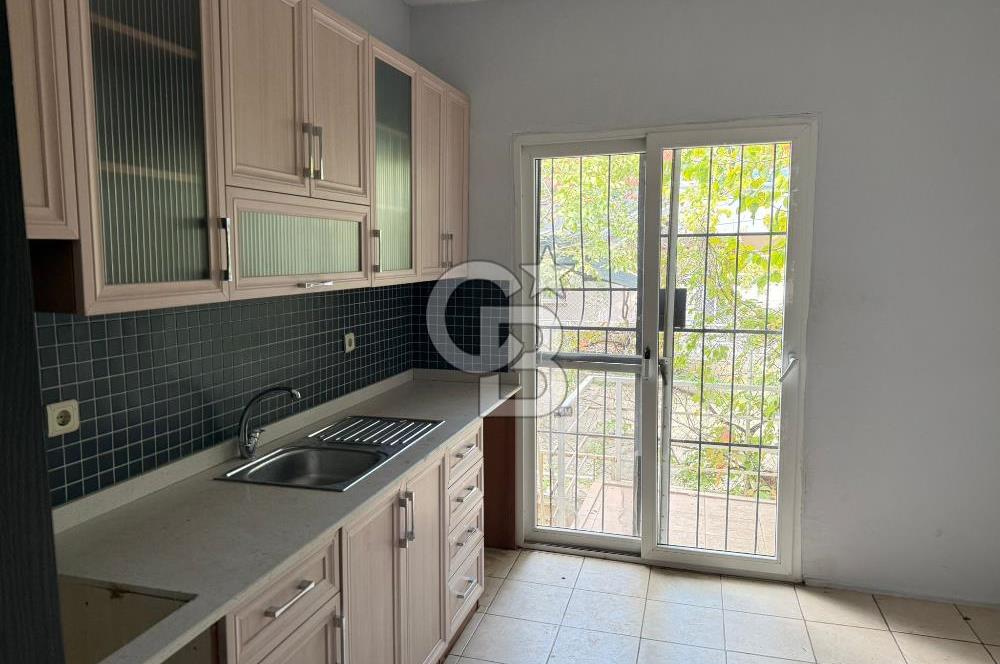 Balçova İş Bankası Evlerinde Satılık Villa