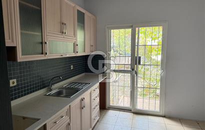 Balçova İş Bankası Evlerinde Satılık Villa