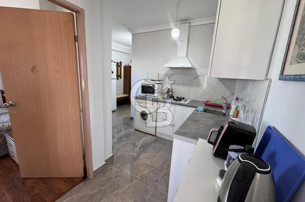 Lara Fener Mahallesinde Deniz Manzaralı Eşyalı 1+1 Daire