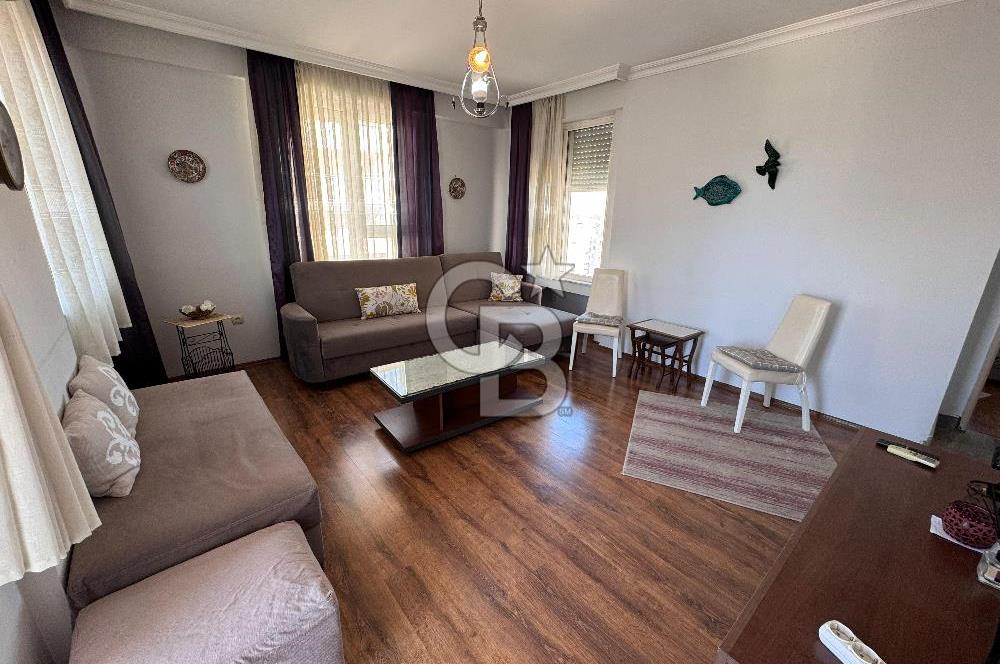 Lara Fener Mahallesinde Deniz Manzaralı Eşyalı 1+1 Daire