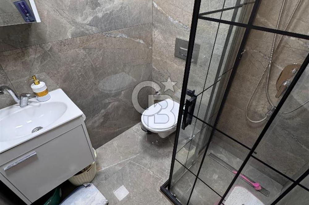 Lara Fener Mahallesinde Deniz Manzaralı Eşyalı 1+1 Daire