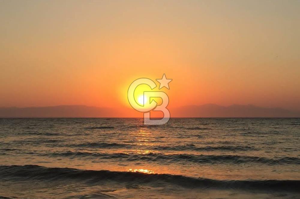 Şifne–Ildır Sınırında, Kumsal Plajlı, Deniz ve Dağ Manzaralı SATILIK Villa