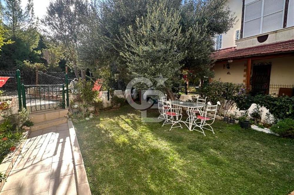 Şifne–Ildır Sınırında, Kumsal Plajlı, Deniz ve Dağ Manzaralı SATILIK Villa