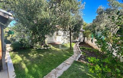 Şifne–Ildır Sınırında, Kumsal Plajlı, Deniz ve Dağ Manzaralı SATILIK Villa