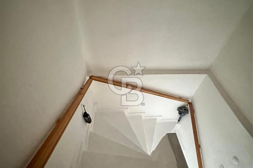 Şifne–Ildır Sınırında, Kumsal Plajlı, Deniz ve Dağ Manzaralı SATILIK Villa