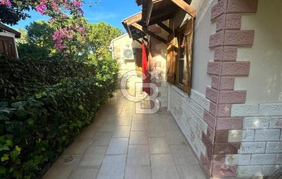 Şifne–Ildır Sınırında, Kumsal Plajlı, Deniz ve Dağ Manzaralı SATILIK Villa