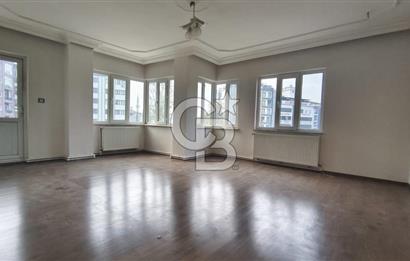 Merkezefendi Sırakapılar Yenilenmiş 2,5+1 Satılık Fırsat Daire