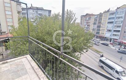 Merkezefendi Sırakapılar Yenilenmiş 2,5+1 Satılık Fırsat Daire