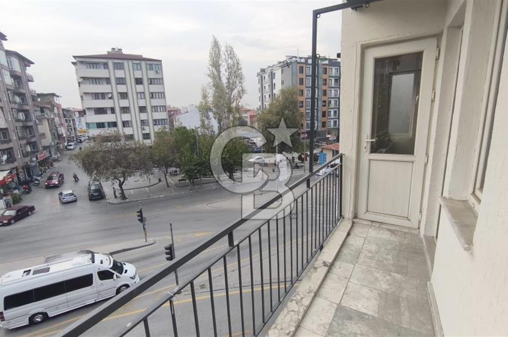 Merkezefendi Sırakapılar Yenilenmiş 2,5+1 Satılık Fırsat Daire