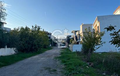 Yenifoça'da Deniz Manzaralı Eşyalı Kiralık 2+1 Daire