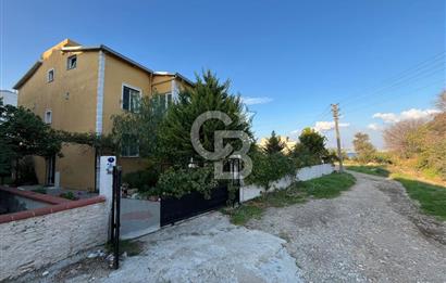 Yenifoça'da Deniz Manzaralı Eşyalı Kiralık 2+1 Daire