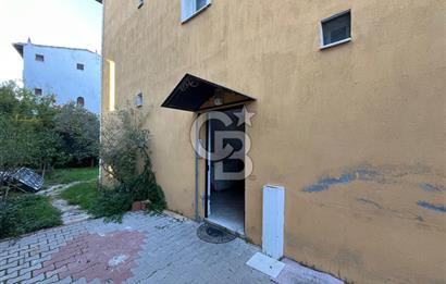 Yenifoça'da Deniz Manzaralı Eşyalı Kiralık 2+1 Daire