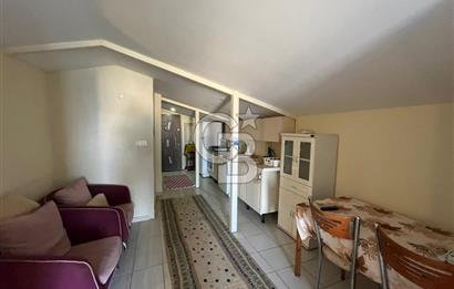 Yenifoça'da Deniz Manzaralı Eşyalı Kiralık 2+1 Daire