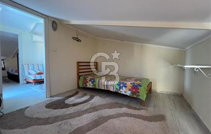 Yenifoça'da Deniz Manzaralı Eşyalı Kiralık 2+1 Daire