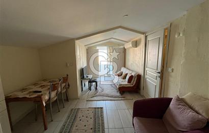 Yenifoça'da Deniz Manzaralı Eşyalı Kiralık 2+1 Daire