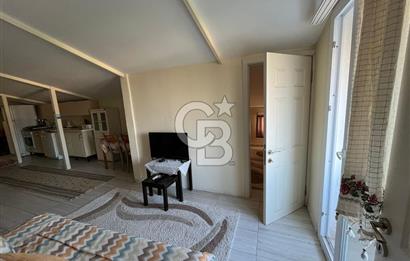 Yenifoça'da Deniz Manzaralı Eşyalı Kiralık 2+1 Daire
