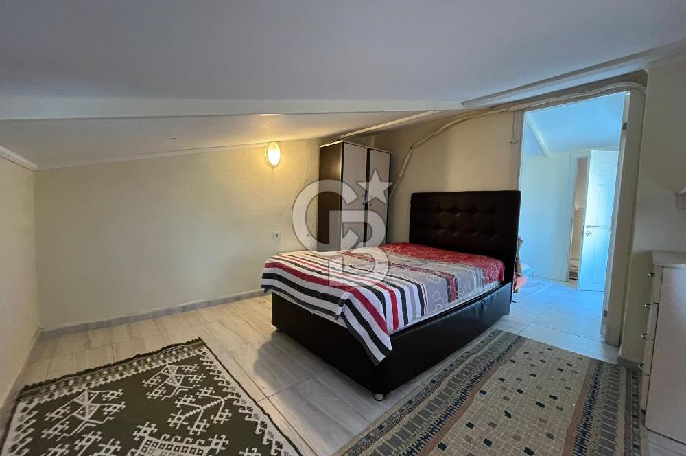 Yenifoça'da Deniz Manzaralı Eşyalı Kiralık 2+1 Daire