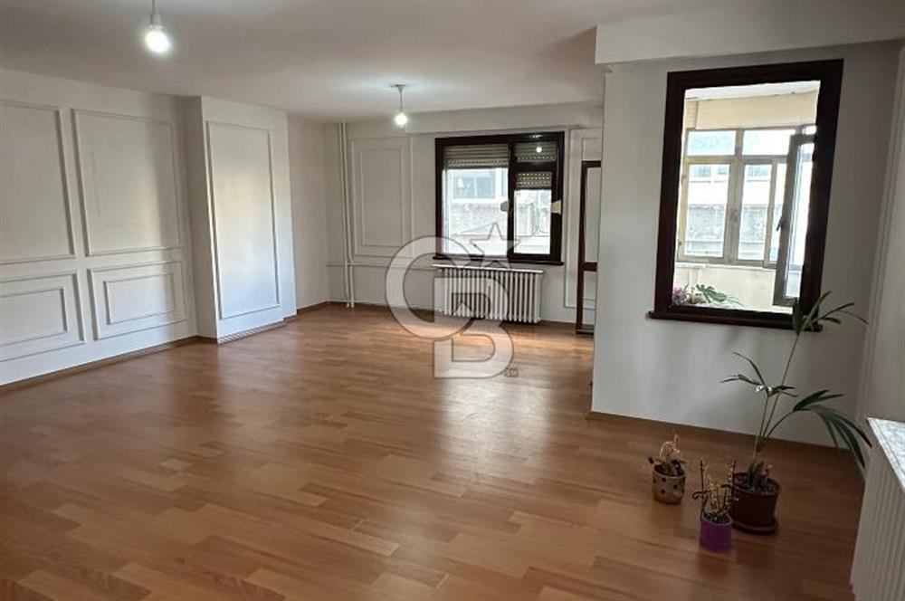 İNCİRLİ CADDESİNDE YÜKSEK TABELA DEĞERLİ KİRALIK 3+1 DAİRE