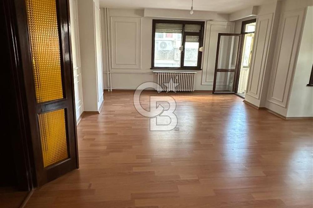 İNCİRLİ CADDESİNDE YÜKSEK TABELA DEĞERLİ KİRALIK 3+1 DAİRE