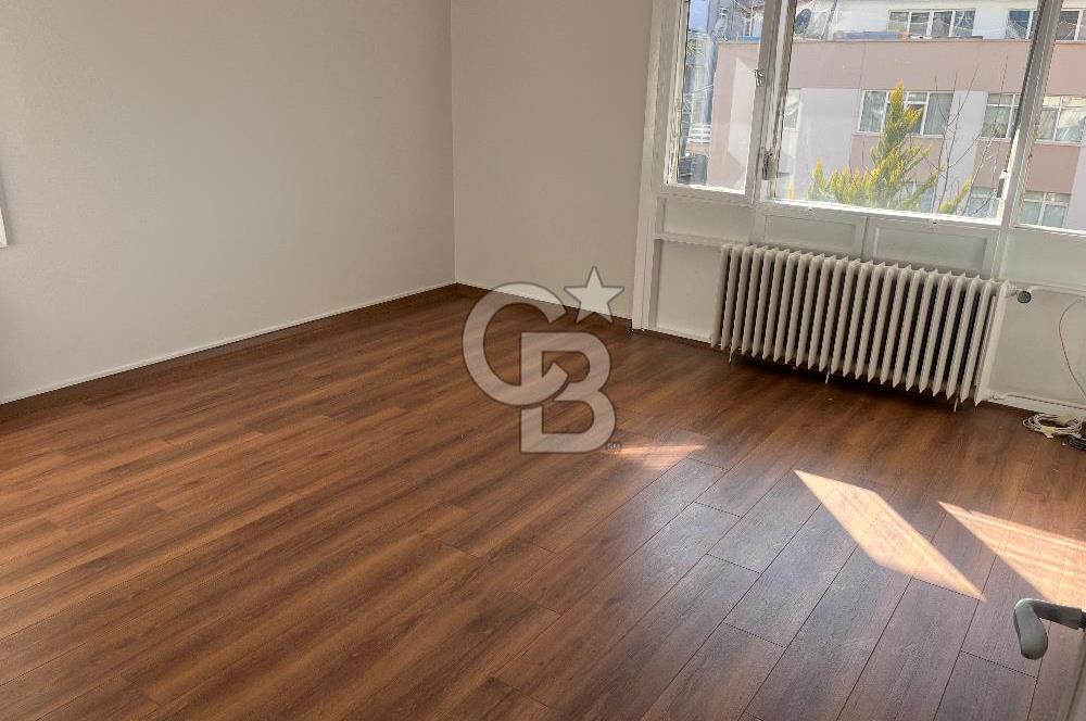 TUNALI, KENNEDY CADDE ÜZERİ İÇİ YENİLENMİŞ KİRALIK 2+1 DAİRE