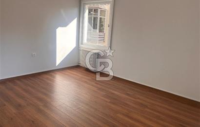 TUNALI, KENNEDY CADDE ÜZERİ İÇİ YENİLENMİŞ KİRALIK 2+1 DAİRE