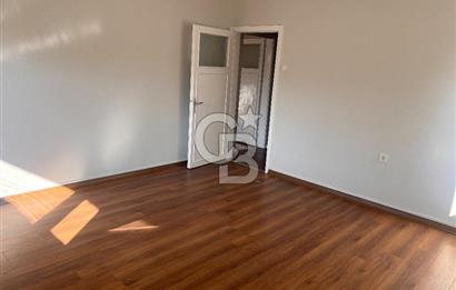 TUNALI, KENNEDY CADDE ÜZERİ İÇİ YENİLENMİŞ KİRALIK 2+1 DAİRE