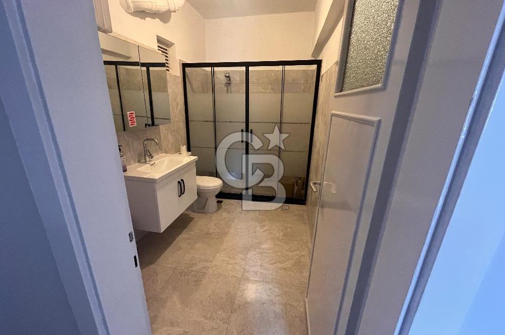 TUNALI, KENNEDY CADDE ÜZERİ İÇİ YENİLENMİŞ KİRALIK 2+1 DAİRE