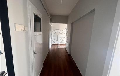 TUNALI, KENNEDY CADDE ÜZERİ İÇİ YENİLENMİŞ KİRALIK 2+1 DAİRE