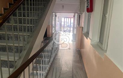 TUNALI, KENNEDY CADDE ÜZERİ İÇİ YENİLENMİŞ KİRALIK 2+1 DAİRE