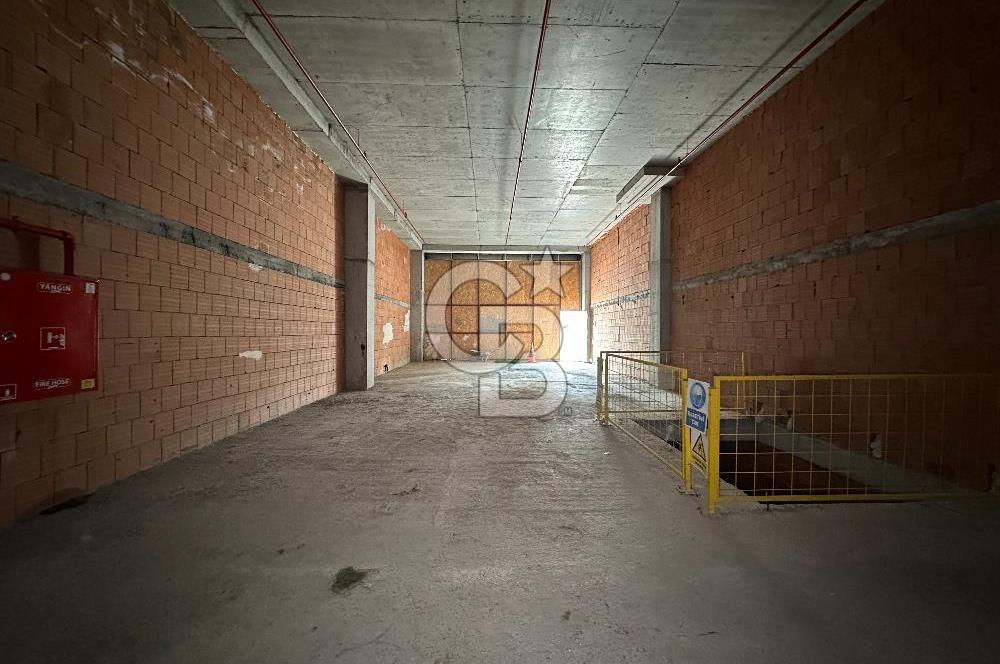 BAHÇEKENT MERCEDES BULVARI ÜZERİ KİRALIK DEPOLU DÜKKAN