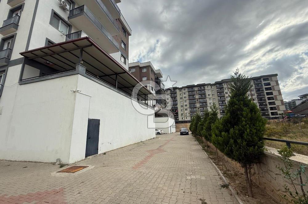 MENEMEN KOYUNDERE’DE TERASLI SİTE İÇİ 3+1 SATILIK ARAKAT DAİRE 