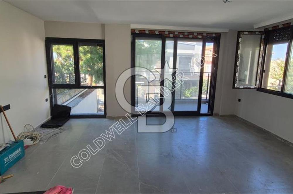 KUŞADASI SOĞUCAK TA SATILIK SIFIR 4+1 ÖZEL HAVUZLU TRİPLEX VİLLA