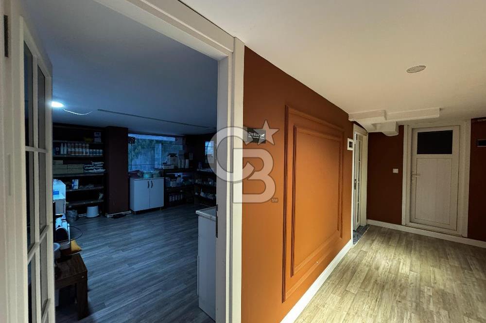 Yenimahalle'de Merkezi Konumda Satılık Dükkan