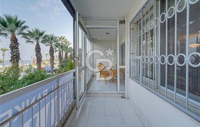 izmir Göztepede satılık yalı dairesi