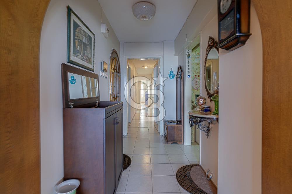 izmir Göztepede satılık yalı dairesi