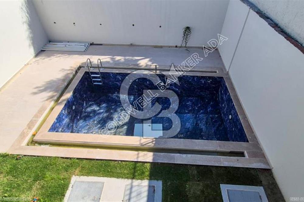 KUŞADASI SOĞUCAK TA SATILIK SIFIR 4+1 ÖZEL HAVUZLU TRİPLEX VİLLA