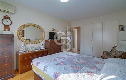 izmir Göztepede satılık yalı dairesi