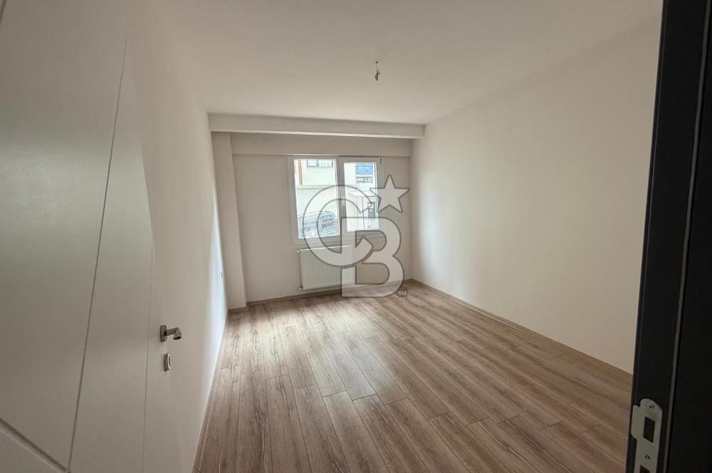 MENEMEN KOYUNDERE’DE TERASLI SİTE İÇİ 3+1 SATILIK ARAKAT DAİRE 