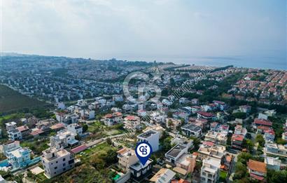 KUŞADASI SOĞUCAK TA SATILIK SIFIR 4+1 ÖZEL HAVUZLU TRİPLEX VİLLA