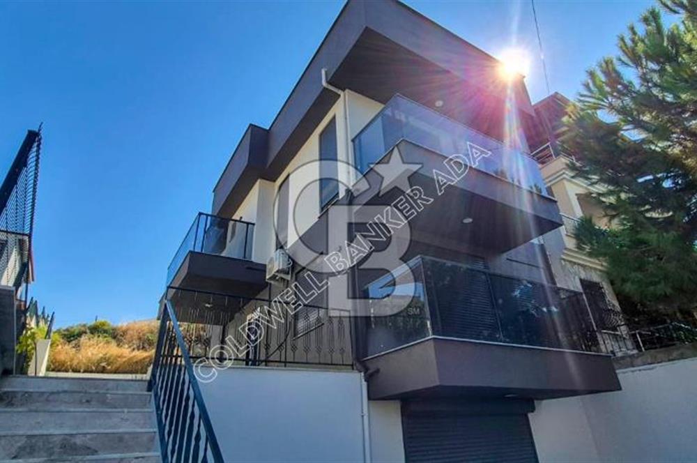 KUŞADASI SOĞUCAK TA SATILIK SIFIR 4+1 ÖZEL HAVUZLU TRİPLEX VİLLA