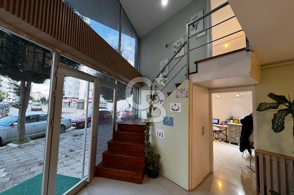 Yenimahalle'de Merkezi Konumda Satılık Dükkan