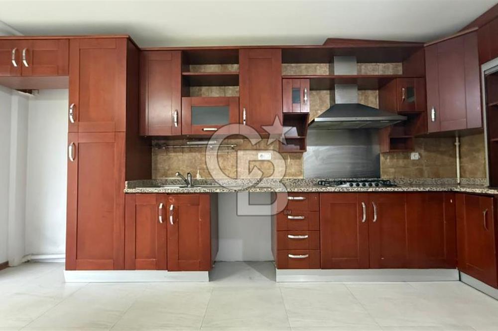 ÜMİTKÖY OPET KARŞISI BULVAR APT. 200 m² 4+1 KİRALIK DAİRE