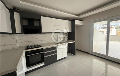 MENEMEN KOYUNDERE’DE TERASLI SİTE İÇİ 3+1 SATILIK ARAKAT DAİRE 