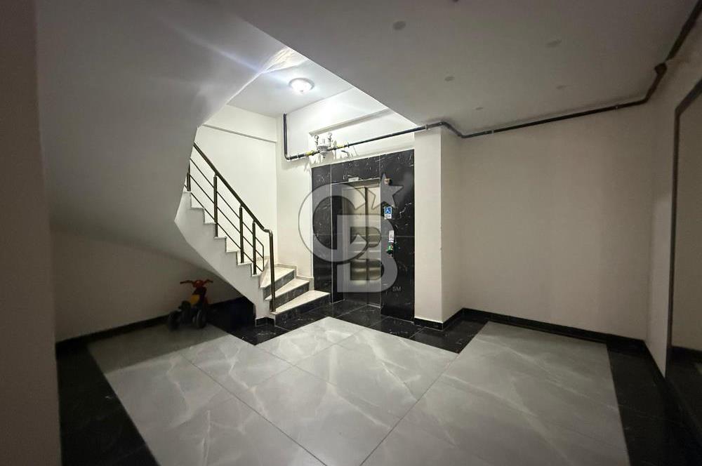 MENEMEN KOYUNDERE’DE TERASLI SİTE İÇİ 3+1 SATILIK ARAKAT DAİRE 