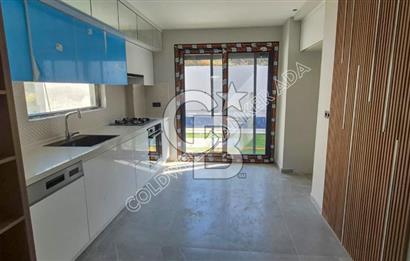 KUŞADASI SOĞUCAK TA SATILIK SIFIR 4+1 ÖZEL HAVUZLU TRİPLEX VİLLA